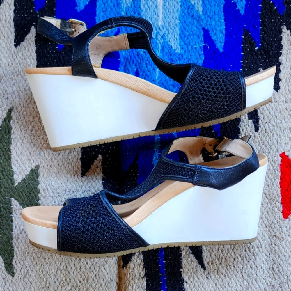 Dr Scholl's wedge sandal